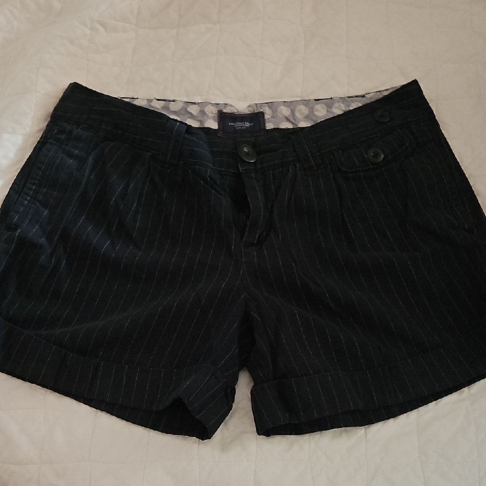 American Eagle Outfitters Women's Dark Pinstripe Shorts C4